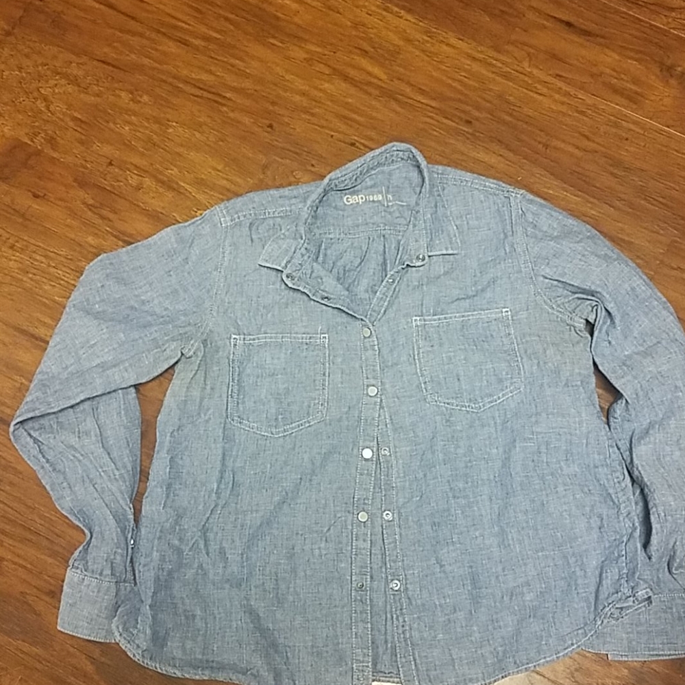 Light denim long-sleeved 1969 Gap shirt